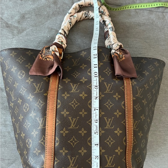 Authentic Louis Vuitton Monogram Tote Bag/monogram sac - Picture 8 of 8
